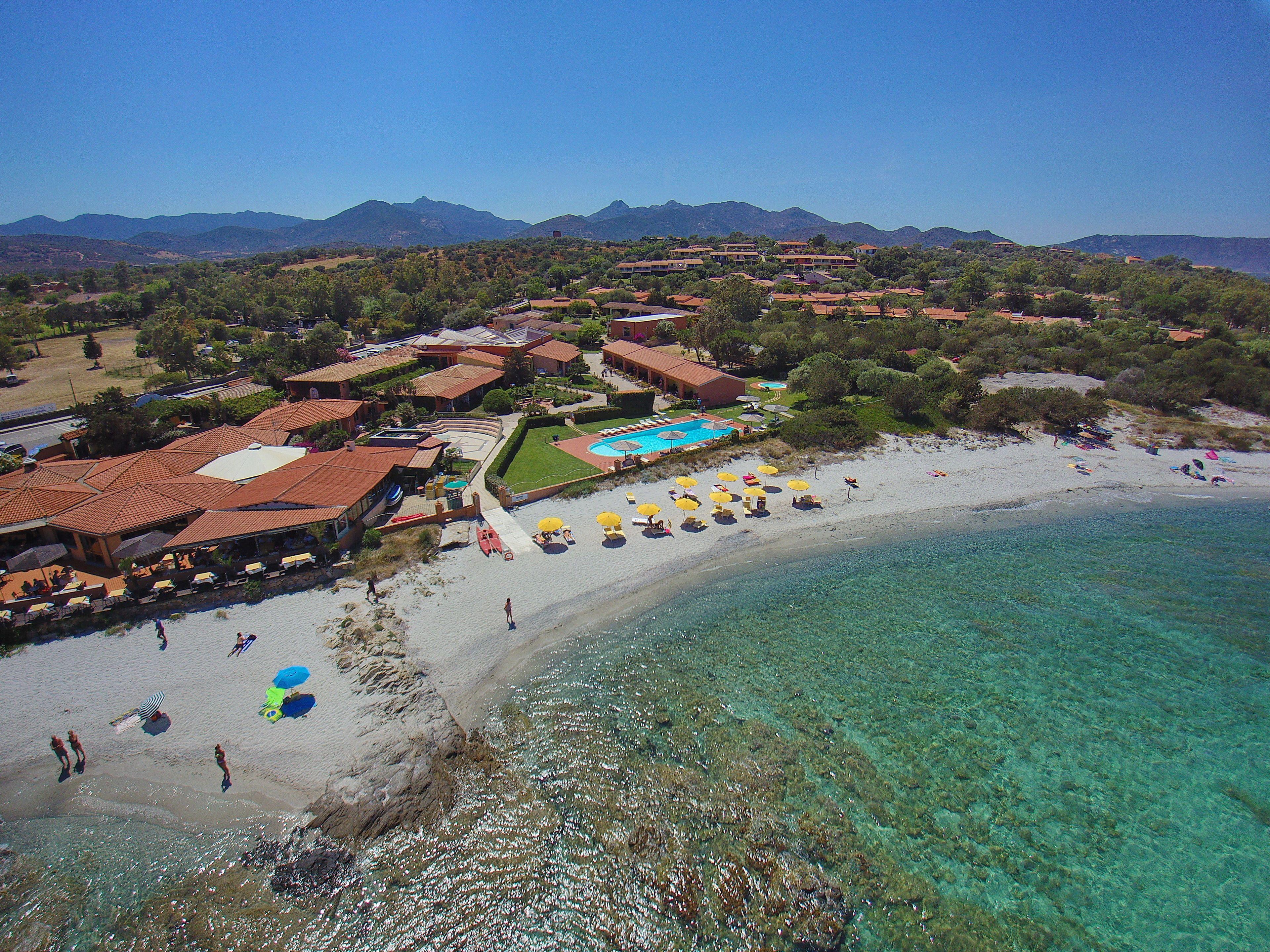 4 Hotel sul Mare a San Teodoro per una Vacanza Perfetta