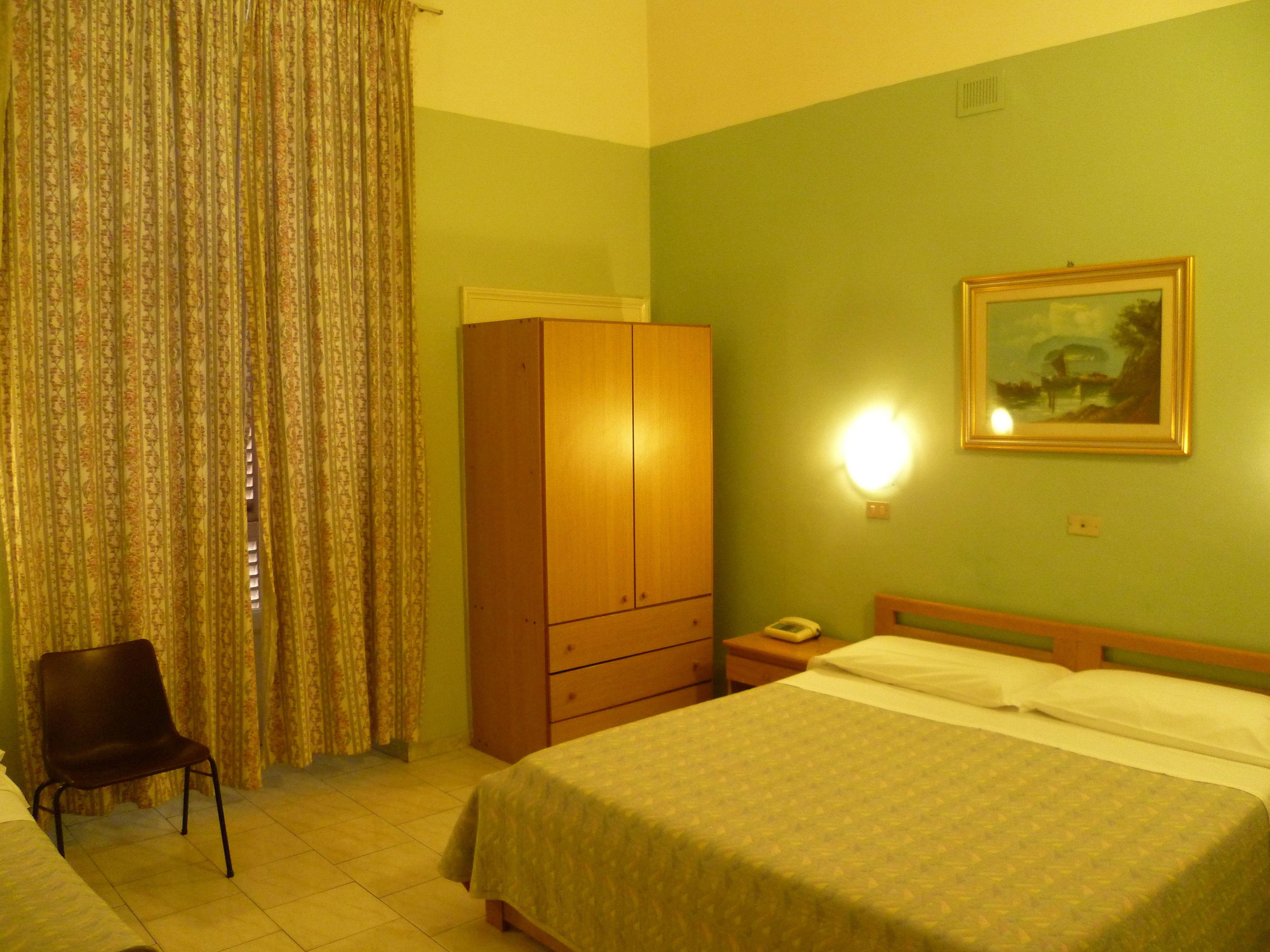 Dove Dormire Vicino al Porto Nuovo di Bari: 4 Hotel Selezionati
