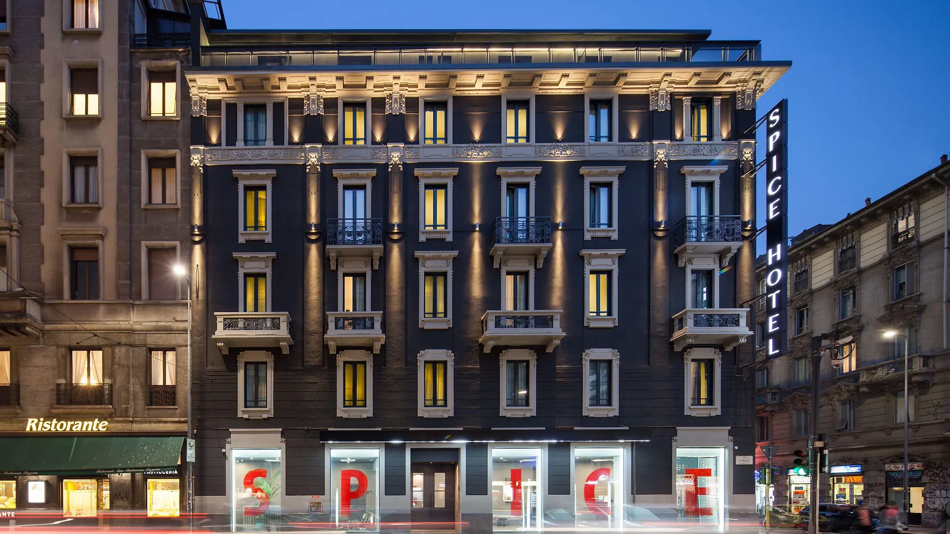 Soggiornare a Moscova: 15 Hotel Economici di Milano Confrontati